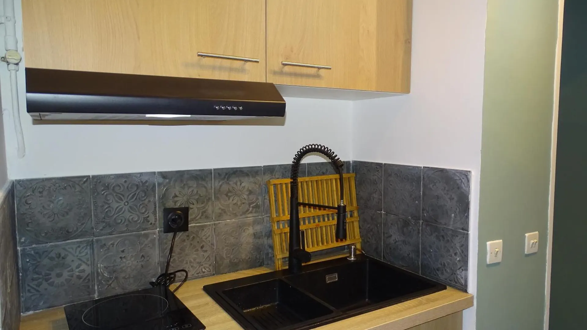 Le Letizia-Wifi-Netflix-Balcon-Friche Belle De Mai Urban Nestconciergerie Διαμέρισμα Μασσαλία 0*,  Γαλλία