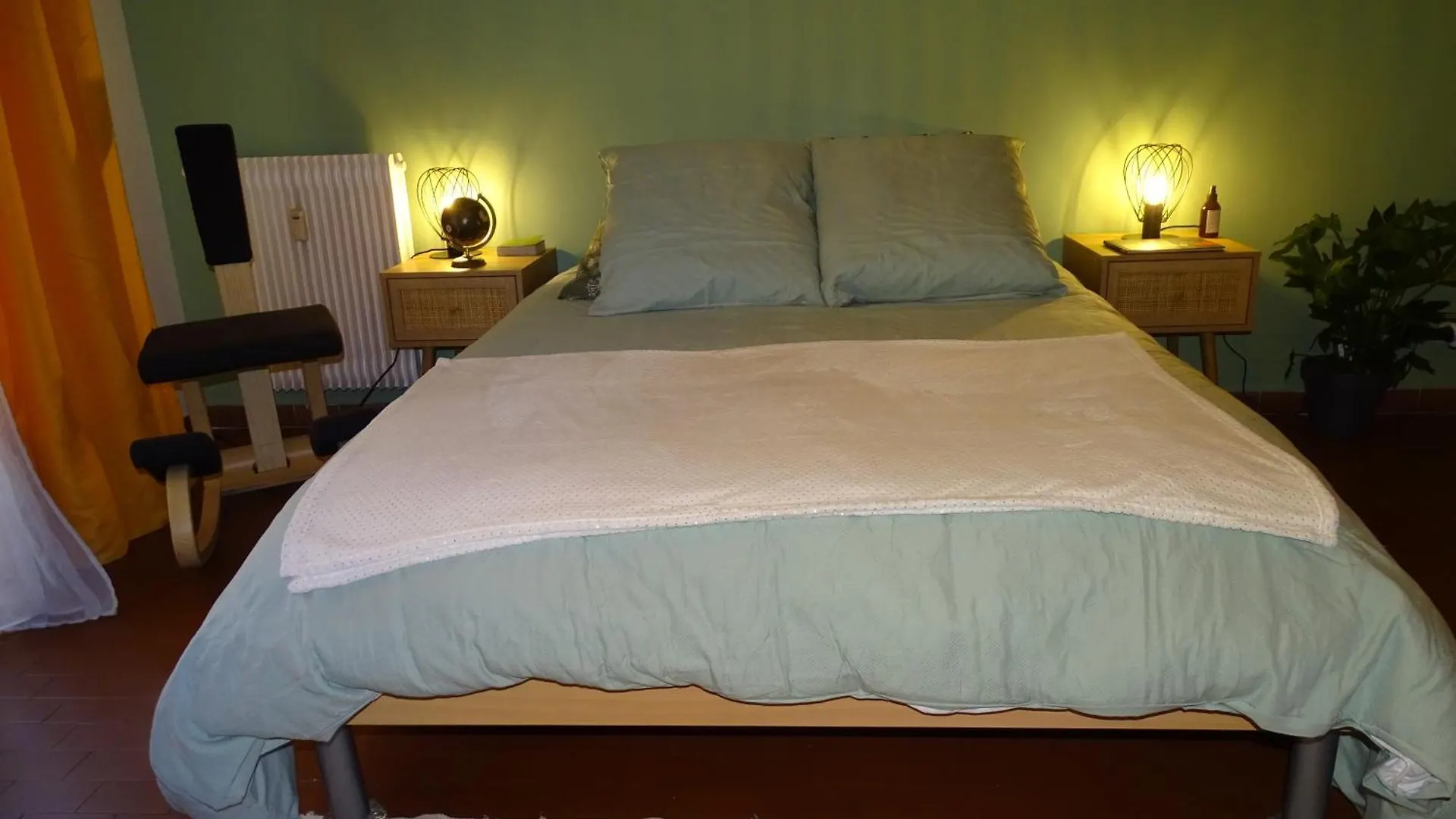 Le Letizia-Wifi-Netflix-Balcon-Friche Belle De Mai Urban Nestconciergerie Apartment Marseille France